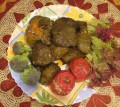 Ragoût camerounais aux feuilles d’airelles et pommes de terre du jardin (en anglais)