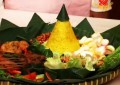 ضیافت برنج زرد معطر جاوه ای به مناسبت میلاد پیامبر اسلام (به زبان اندونزیایی)