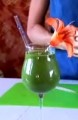 Raw Food Educator Ellen Livingston, P1/2: Green Smoothie and Cool Papaya-Lime Soup